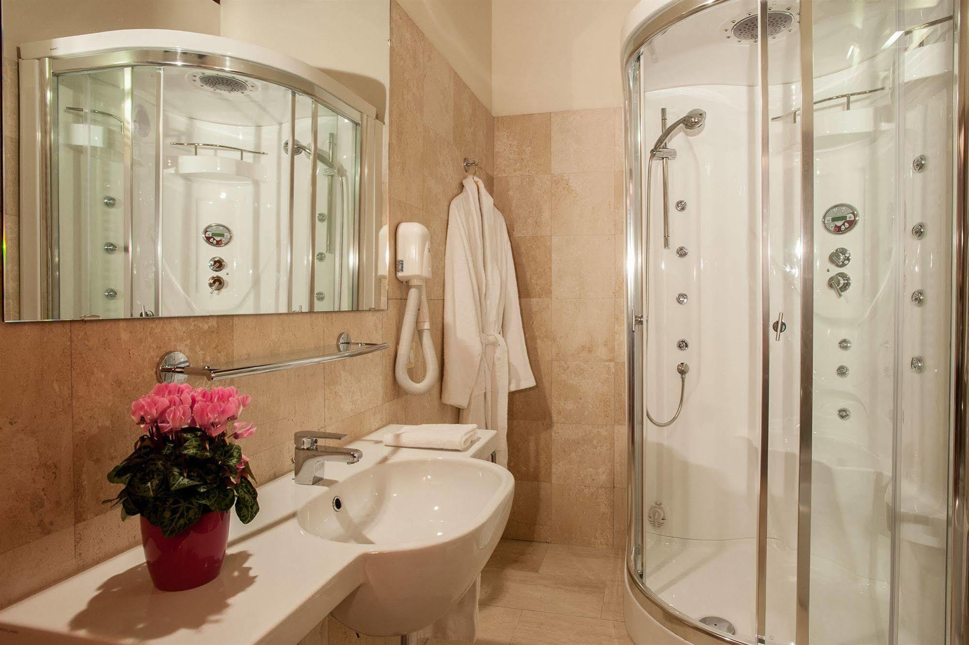 Flora 4* Cagliari