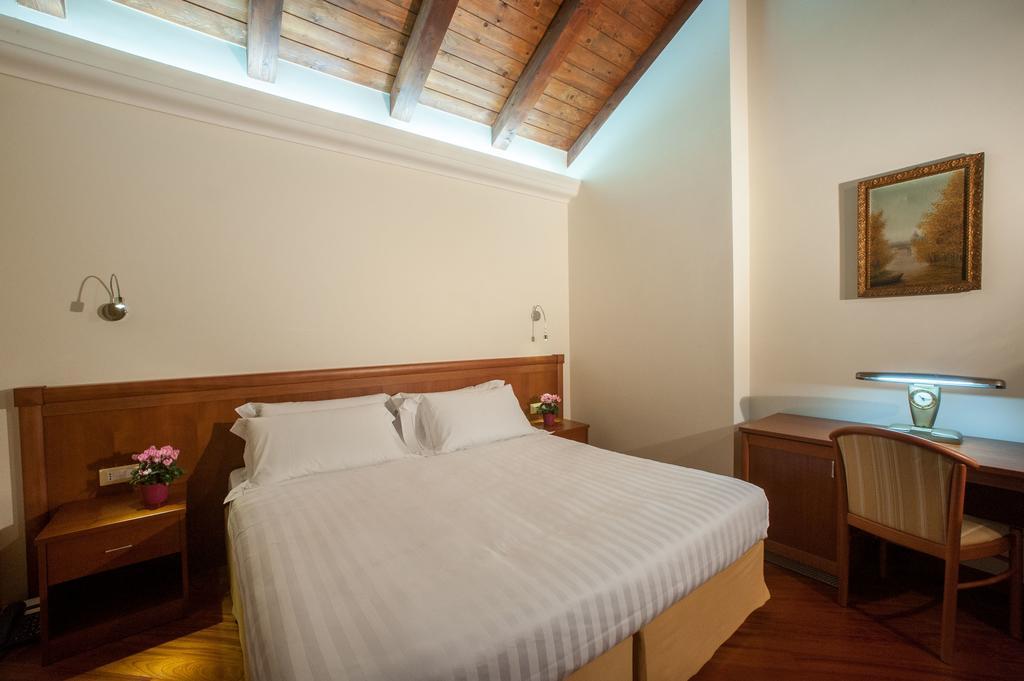 Flora 4* Cagliari