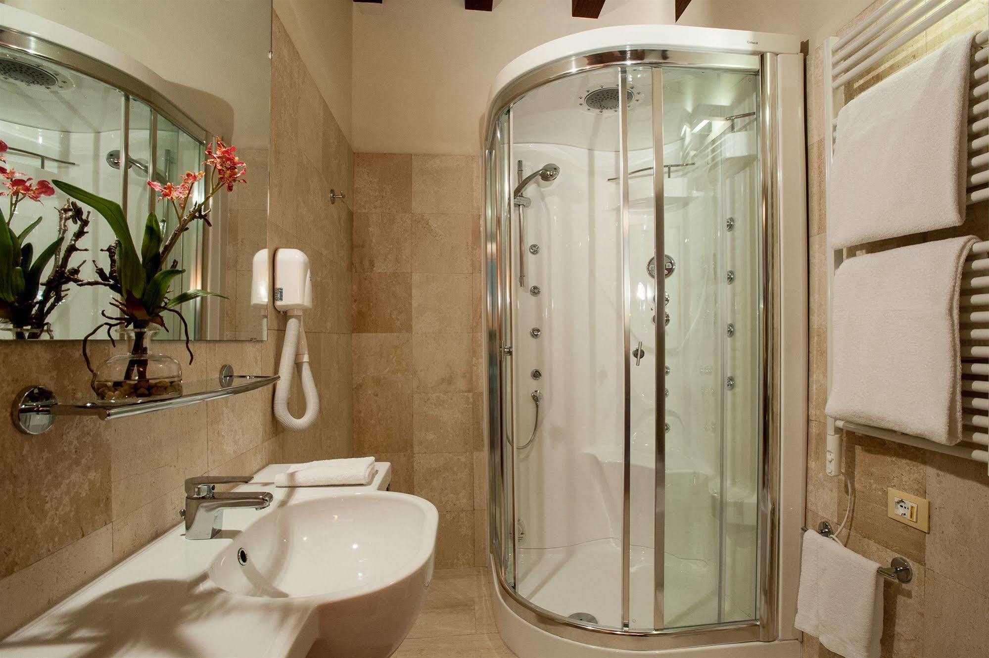 Flora 4* Cagliari